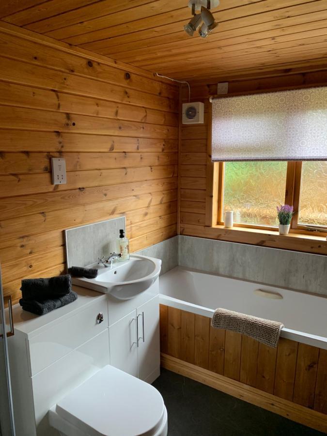 Immaculate 3-Bed Lodge In Hawick Exterior photo